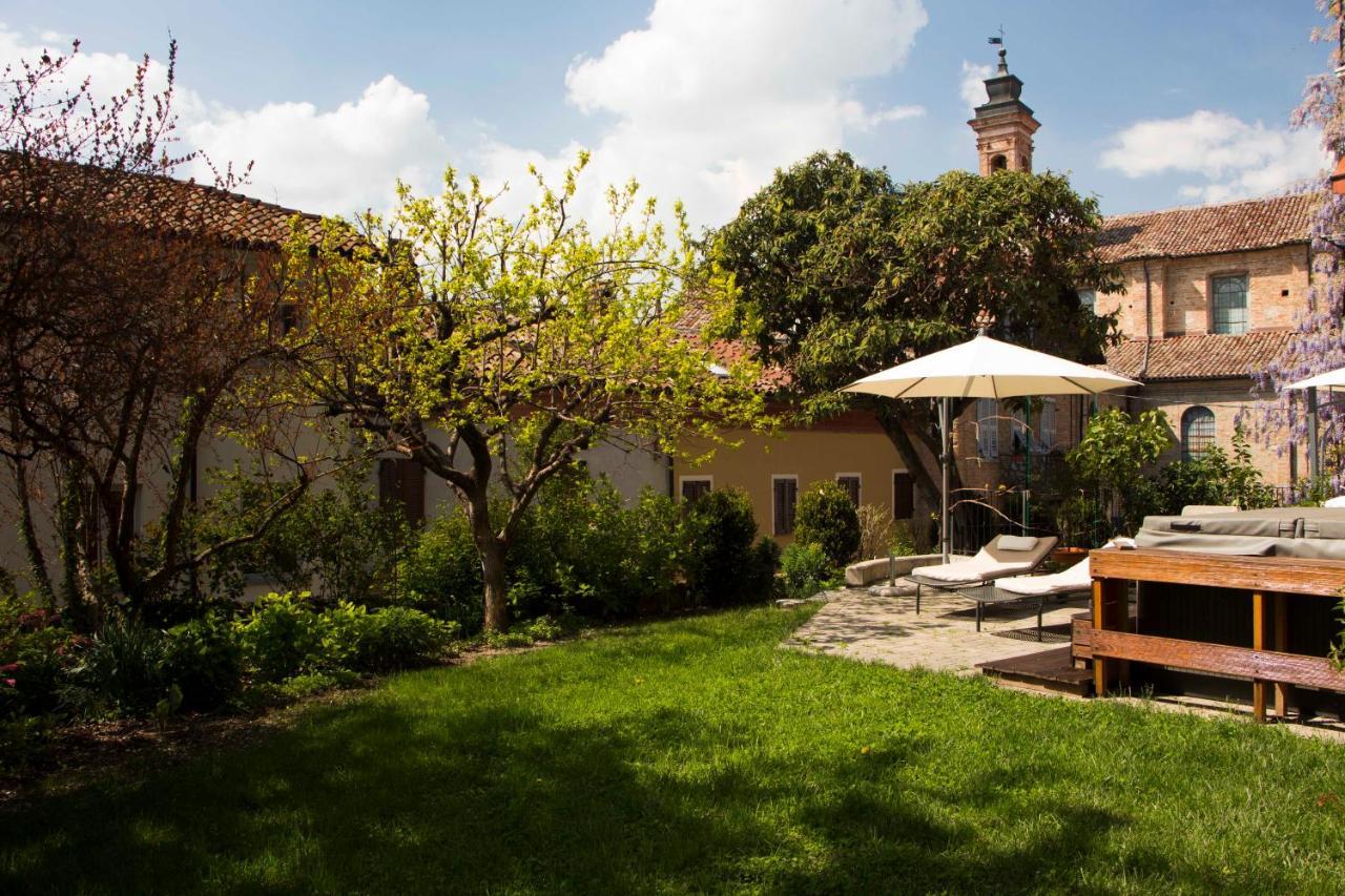 Bed and Breakfast L'Aromatario Neive Exterior foto