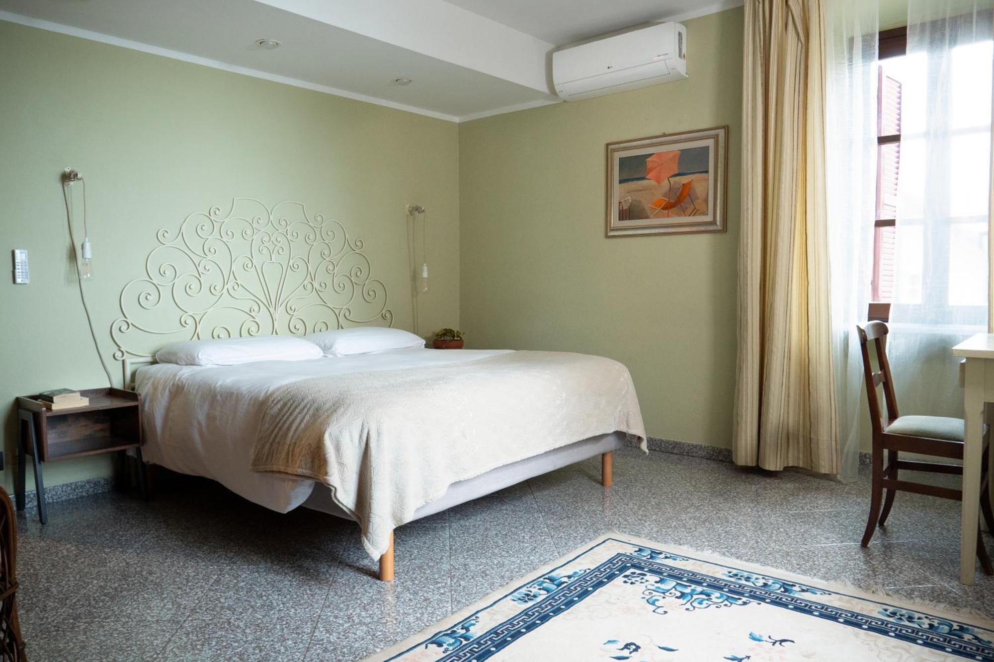 Bed and Breakfast L'Aromatario Neive Exterior foto